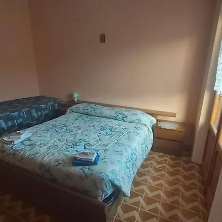 イン Marconi Craveggia