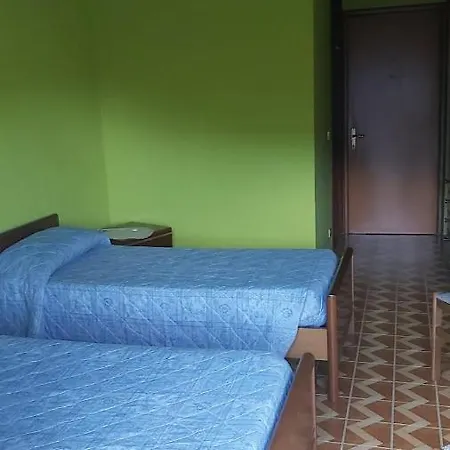 イン Marconi Craveggia